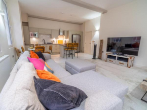 Pass the Keys Stylish 2-Bed Apartment in Nottinghams Heart & Soul